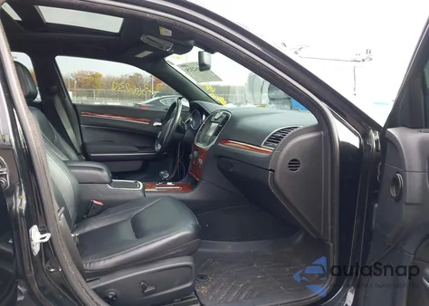 2013 Chrysler 300 Motown from USA, damaged, VIN 2C3CCAAG8DH534102